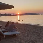 펜션 Stamatias Home, Fully Equipped 5 Minutes From The Sea *